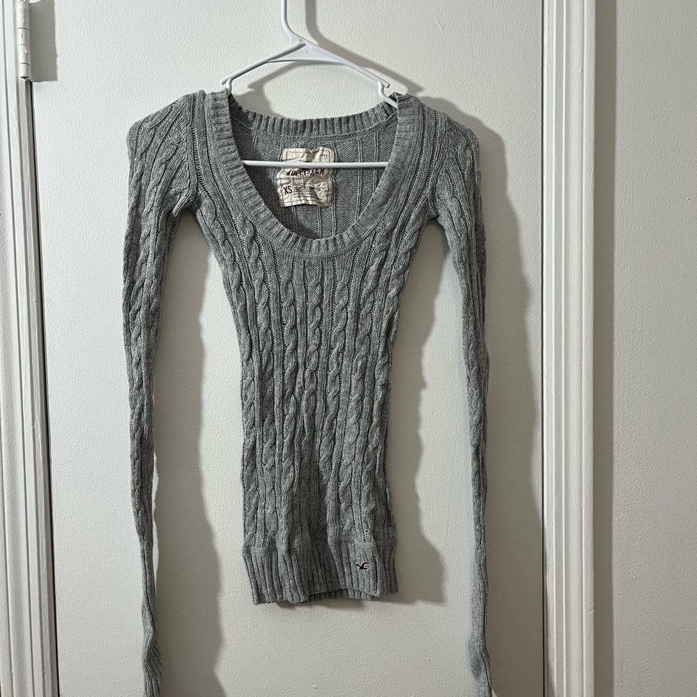 hollister sweater